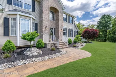 51 Manfre Court, Freehold, NJ 07728 - Photo 17