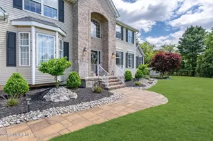 51 Manfre Ct, Freehold, NJ 07728 - Photo 17