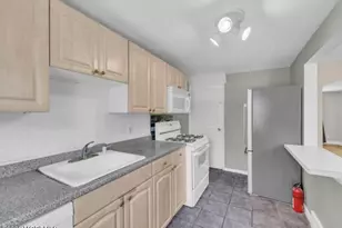 325 Bath Ave, Long Branch, NJ 07740 - Photo 9