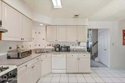 8 Stuart Drive #4, Freehold, NJ 07728 - Photo 9
