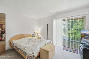 8 Stuart Dr, Freehold, NJ 07728 - Photo 21