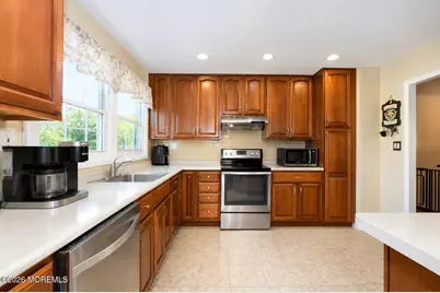 19 Prescott Drive, Marlboro Township, NJ 07746 - Photo 11