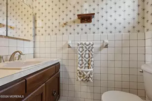 212 Princeton Rd, Sayreville, NJ 08859 - Photo 11