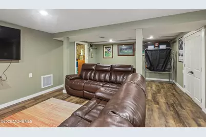 212 Princeton Road, Sayreville, NJ 08859 - Photo 19