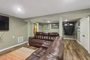 212 Princeton Rd, Sayreville, NJ 08859 - Photo 19