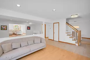 25 Cherry Hill Ln, Manalapan Township, NJ 07726 - Photo 7