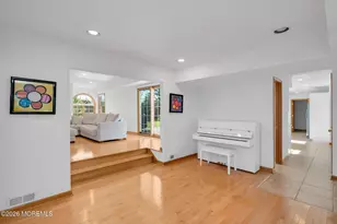 25 Cherry Hill Ln, Manalapan Township, NJ 07726 - Photo 9