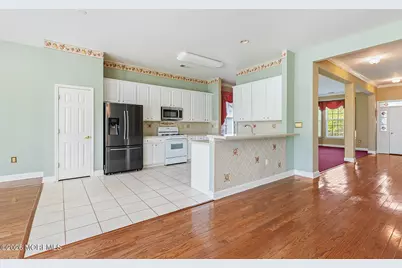 14 Williamsburg Court, Allentown, NJ 08501 - Photo 13