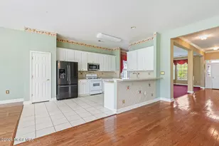 14 Williamsburg Ct, Allentown, NJ 08501 - Photo 13