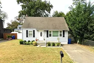 12 Twilight Pl, Port Monmouth, NJ 07758 - Photo 1