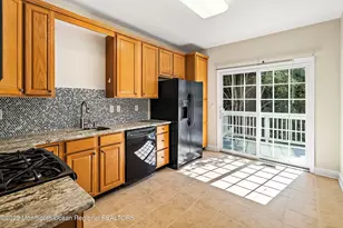 86 Deepwater Cir, Manalapan Township, NJ 07726 - Photo 5