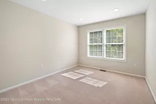86 Deepwater Cir, Manalapan Township, NJ 07726 - Photo 17