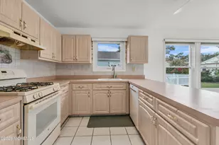 44 La Dunette Dr, Toms River Township, NJ 08757 - Photo 9