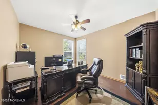 335 Hutchinson Dr, Freehold, NJ 07728 - Photo 27