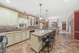 335 Hutchinson Dr, Freehold, NJ 07728 - Photo 17