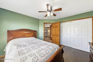 335 Hutchinson Dr, Freehold, NJ 07728 - Photo 43