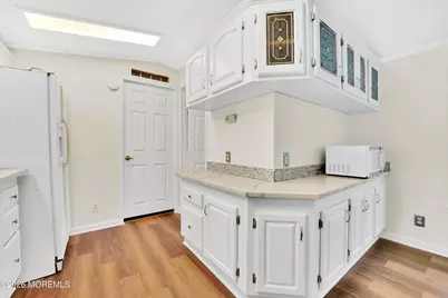 10 Sterling Court, East Windsor Township, NJ 08520 - Photo 5