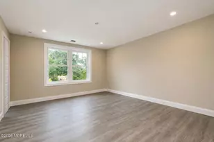 825 NARYSHKIN Wy, Toms River Township, NJ 08753 - Photo 31