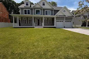 825 NARYSHKIN Wy, Toms River Township, NJ 08753 - Photo 1