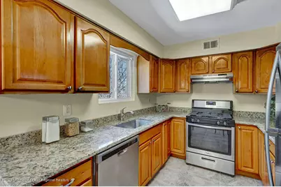 415 Middlewood Road, Middletown, NJ 07748 - Photo 5