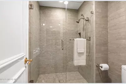 284 Park Avenue, Oakhurst, NJ 07755 - Photo 17