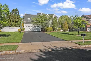 389 Fordham Pl, Freehold, NJ 07728 - Photo 5