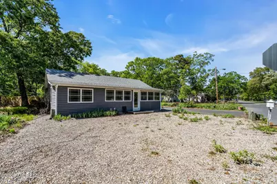 705 Cedar Avenue, Pine Beach, NJ 08741 - Photo 9
