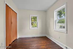 76 Peach St, Tinton Falls, NJ 07724 - Photo 9
