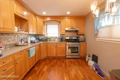 2 Garden Terrace, Hazlet Township, NJ 07730 - Photo 9