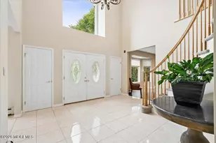 5 Martin Ct, Manalapan Township, NJ 07726 - Photo 5