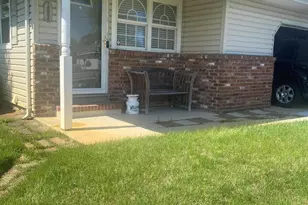 1698 Yorktowne Blvd, Toms River Township, NJ 08753 - Photo 1