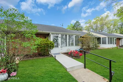 53 Cambridge Court #B, Lakewood, NJ 08701 - Photo 5
