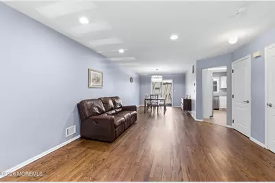7 Branchwood Drive, Lakewood, NJ 08701 - Photo 5