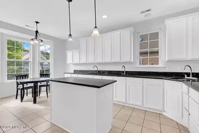 317 Damiano Way, Lakewood, NJ 08701 - Photo 5