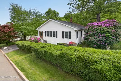 16 Oneida Avenue, Atlantic Highlands, NJ 07716 - Photo 3