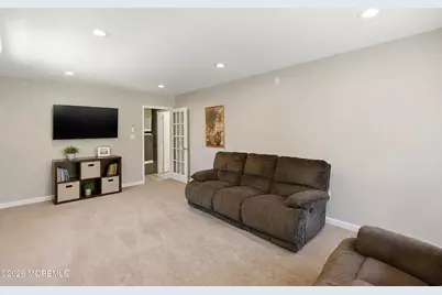 28 Maxwell Lane, Manalapan Township, NJ 07726 - Photo 17