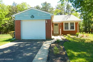 8 Revere Ct, Whiting, NJ 08759 - Photo 17