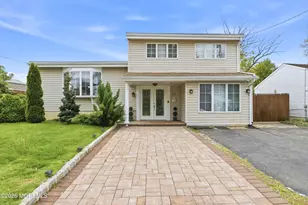 87 Woodview Dr, Old Bridge Township, NJ 08857 - Photo 1