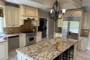 11 Liberty Ln, Millstone Township, NJ 08535 - Photo 7