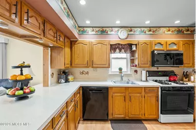 12 Ann Court, Hazlet Township, NJ 07730 - Photo 15