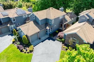 42 Fairway Blvd, Monroe Township, NJ 08831 - Photo 3