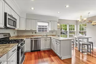 42 Fairway Blvd, Monroe Township, NJ 08831 - Photo 17