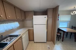 525 E Main St, Tuckerton, NJ 08087 - Photo 5