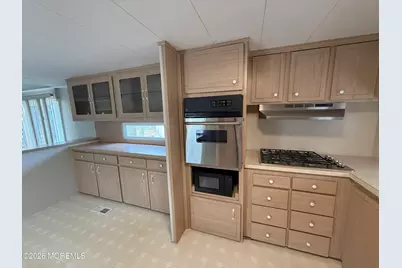 525 E Main Street #C4, Tuckerton, NJ 08087 - Photo 7
