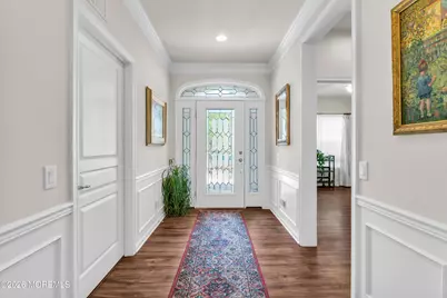 80 E Bosworth Boulevard, Farmingdale, NJ 07727 - Photo 9