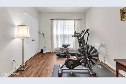 80 E Bosworth Boulevard, Farmingdale, NJ 07727 - Photo 17