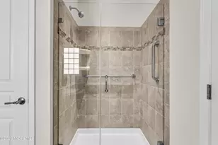 80 E Bosworth Blvd, Farmingdale, NJ 07727 - Photo 21