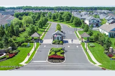 80 E Bosworth Boulevard, Farmingdale, NJ 07727 - Photo 35