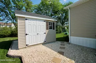 305 Farm Rd, Freehold, NJ 07728 - Photo 33
