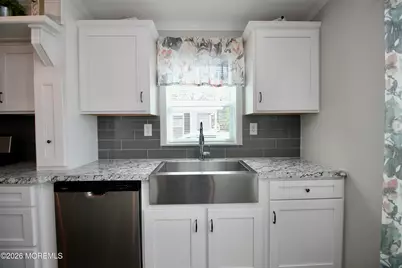 305 Farm Road, Freehold, NJ 07728 - Photo 15